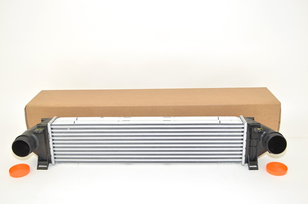 LR031467 - INTERCOOLER - Land Rover Parts